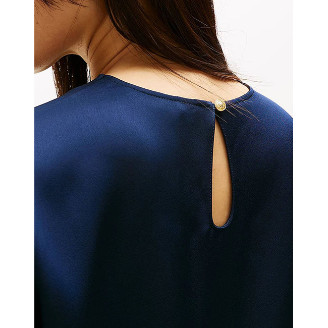 Product TOMMY HILFIGER SATEEN C-NECK RELAXED T-SHIRT base image