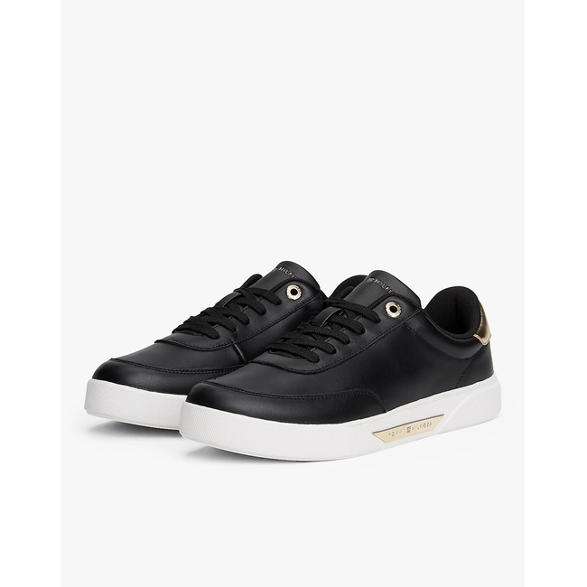 Product TOMMY HILFIGER ESSENTIAL CHIC COURT SNEAKER base image