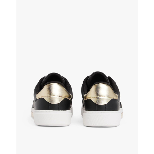 Product TOMMY HILFIGER ESSENTIAL CHIC COURT SNEAKER base image