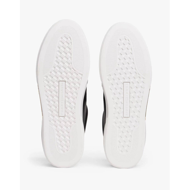 Product TOMMY HILFIGER ESSENTIAL CHIC COURT SNEAKER base image