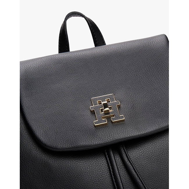 Product TOMMY HILFIGER TH MODERN BACKPACK (Dimensions: 26 x 15 x 27cm) base image