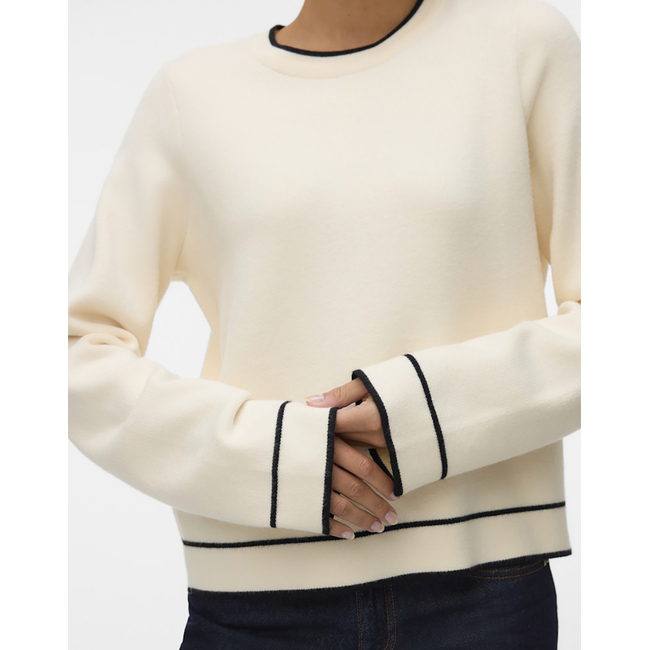Product VERO MODA VMGOLD LS O-NECK DOUBLE CONTRAST PULL base image