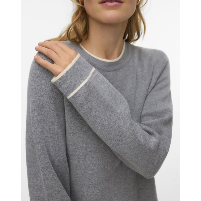 Product VERO MODA VMGOLD LS O-NECK DOUBLE CONTRAST PULL base image