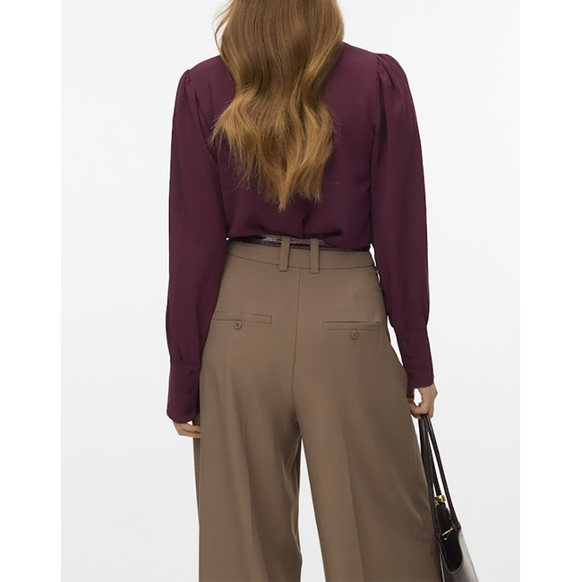 Product VERO MODA VMESME LS V-NECK TOP WVN GA base image