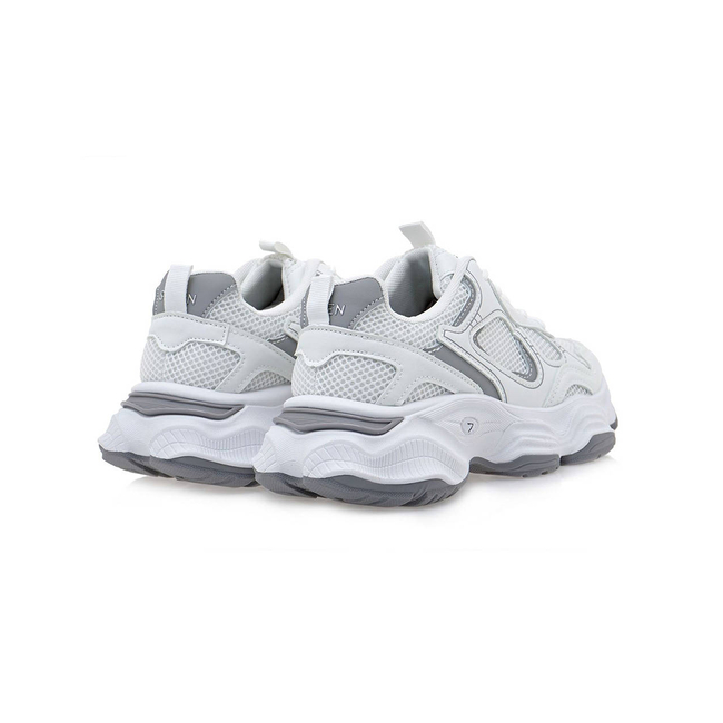 Product SEVEN SNEAKERS base image