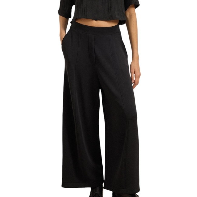 Product NAMASTE 'CHICAD PANTS' base image