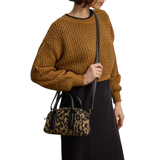 Product NAMASTE ΜΠΛΟΥΖΑ base image