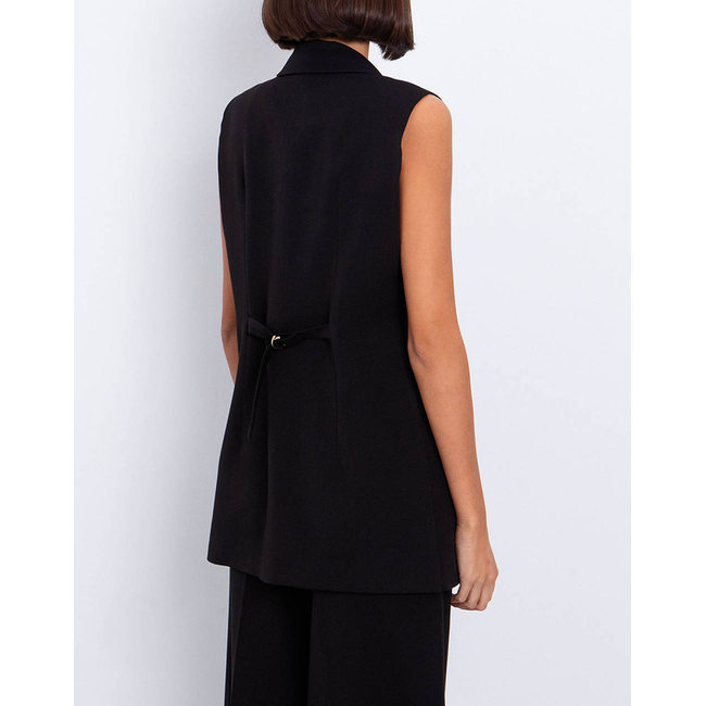 Product TOI&MOI VEST base image