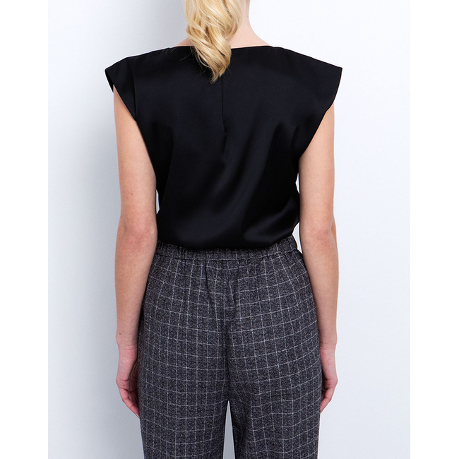 Product TOI&MOI TOP base image