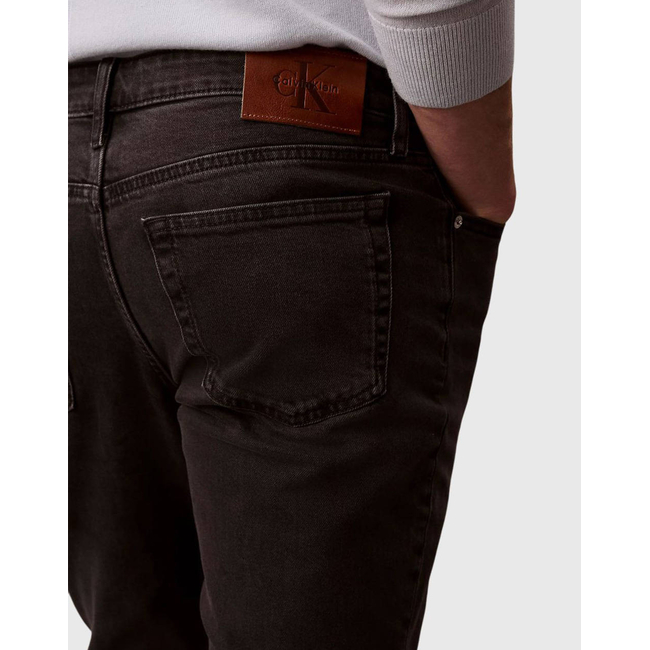 Product CALVIN KLEIN SLIM CK ESSENTIAL BLACK JEAN base image