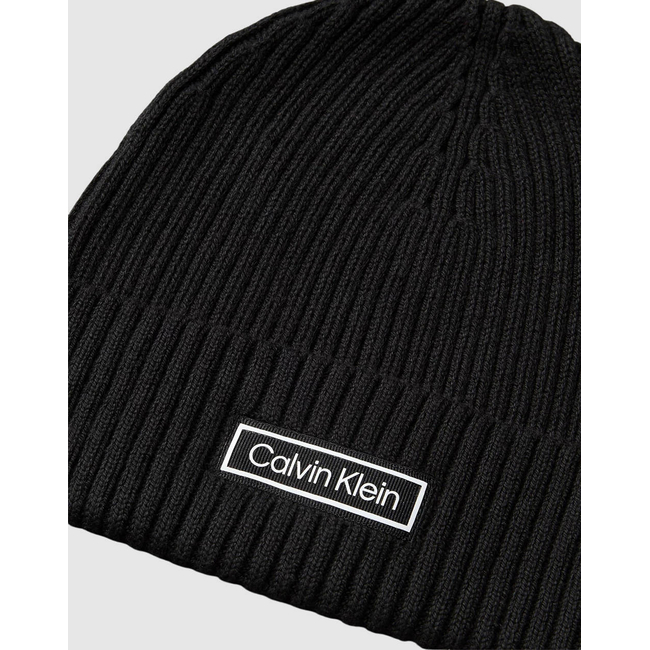 Product CALVIN KLEIN PATCH CHUNKY RIB COTTON BEANIE base image