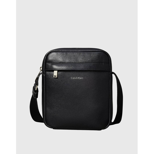 Product CALVIN KLEIN RAISED REPORTER (Dimensions: 18 x 22 x 7cm.) base image