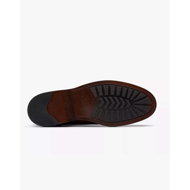 Product CLARKS Aldwin Chukka base image