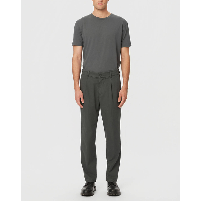 Product DIRTY LAUNDRY PLEATED PANTS base image