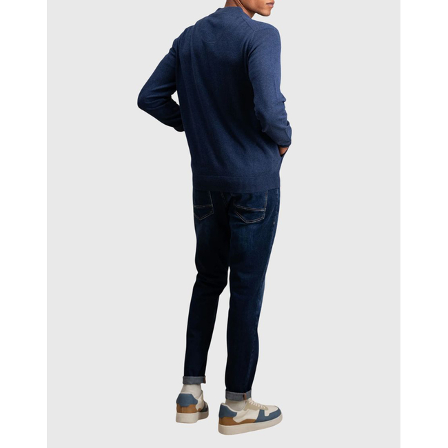 Product FYNCH-HATTON KNITWEAR base image