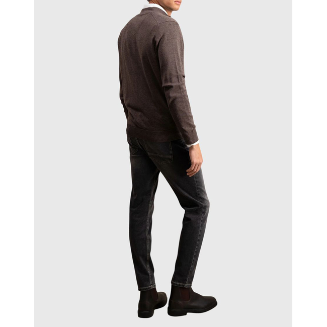 Product FYNCH-HATTON KNITWEAR base image