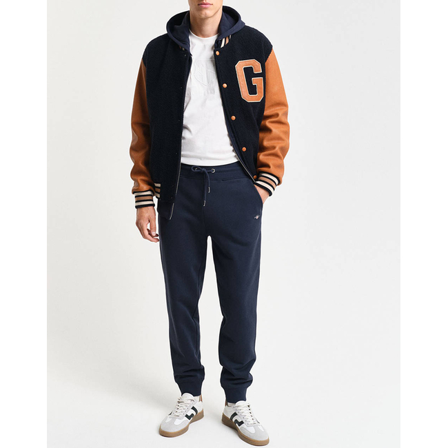 Product GANT REG SHIELD SWEATPANTS base image