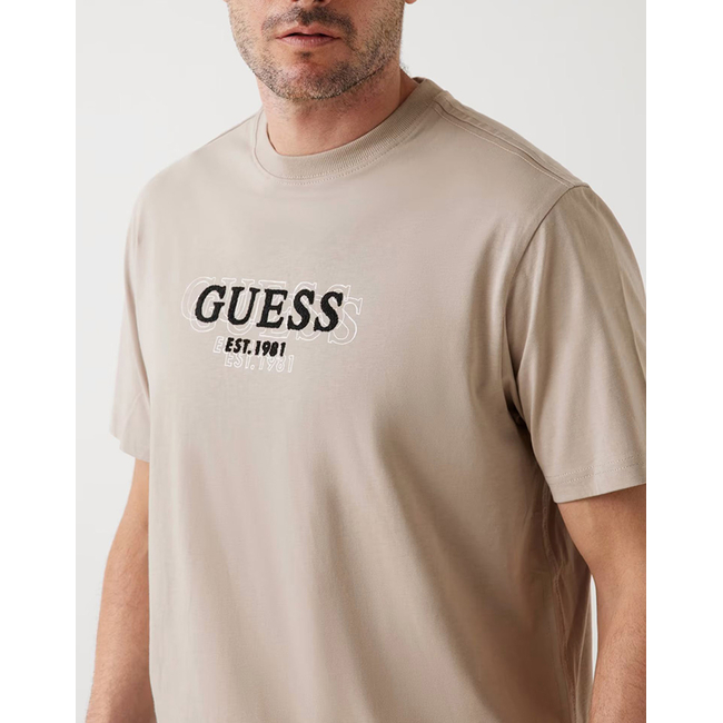 Product GUESS CN SS SMALL LOGO TEE ΜΠΛΟΥΖΑ ΑΝΔΡΙΚΟ base image