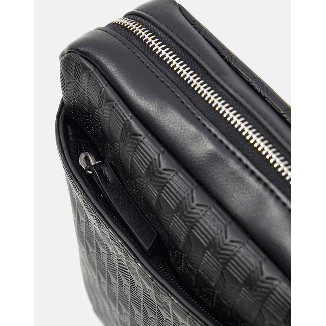 Product GUESS  TORINO TOP ZIP CROSSBODY ΤΣΑΝΤΑ ΑΝΔΡΙΚΟ (Διαστάσεις: 22 x 23.5 x 5εκ.) base image