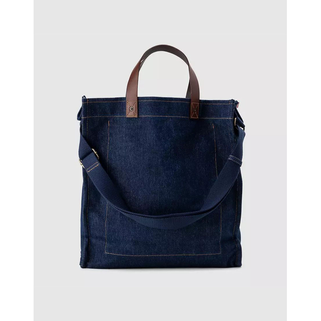 Product LEVIS HERITAGE TOTE base image