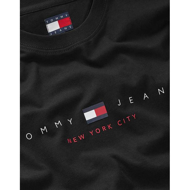 Product TOMMY JEANS TJM REG FLAG LINEAR SS TEE EXT base image