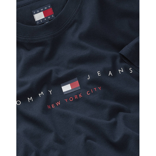 Product TOMMY JEANS TJM REG FLAG LINEAR SS TEE EXT base image