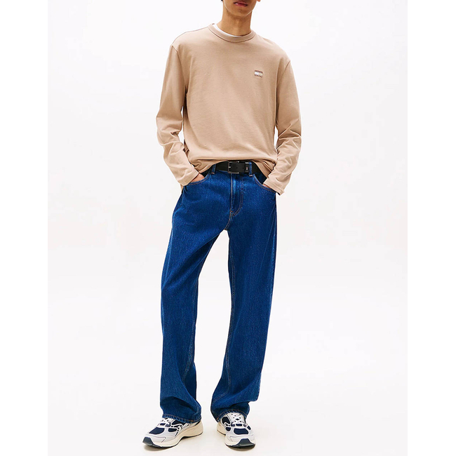 Product TOMMY JEANS TJM REG BADGE TEE LS base image