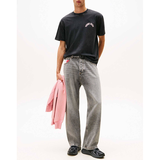 Product TOMMY JEANS TJM RLX NOVELTY TEE base image