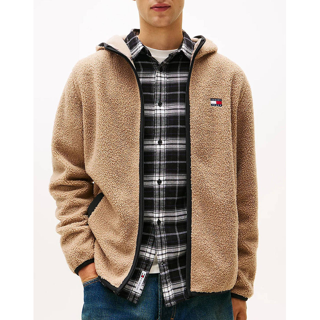 Product TOMMY JEANS TJM REG BADGE TEDDY ZIP TRU EXT base image