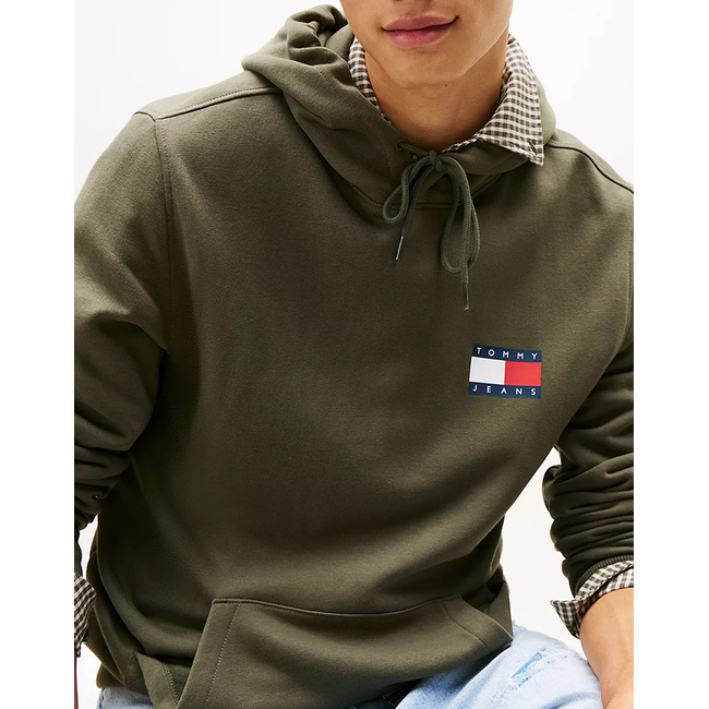 Product TOMMY JEANS TJM REG ESSENTIAL FLAG HOOD EXT base image