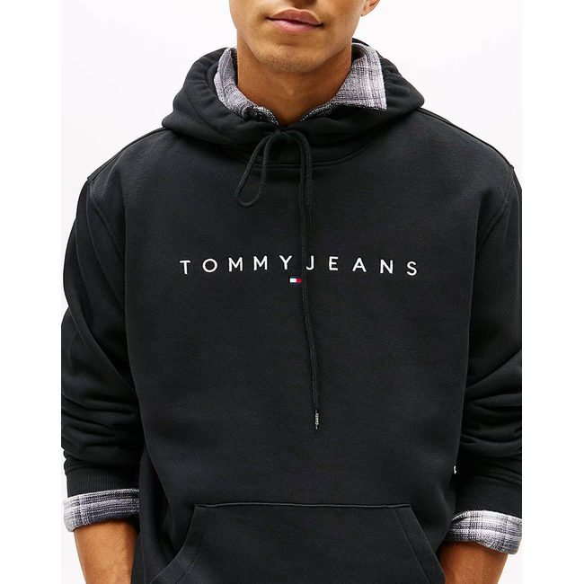 Product TOMMY JEANS TJM REG LINEAR LOGO HOODIE EXT base image