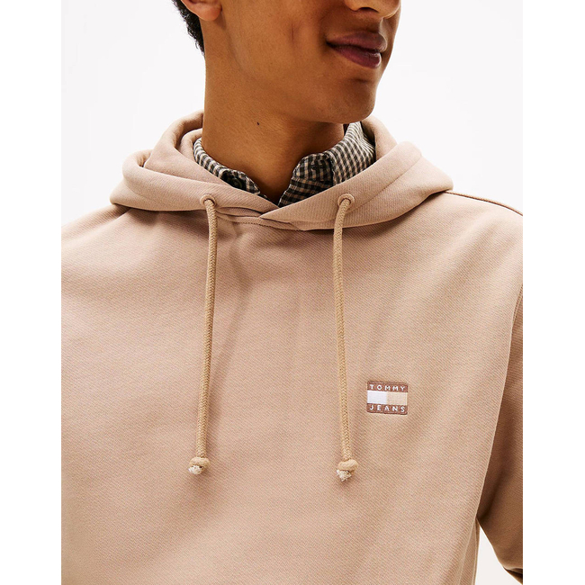 Product TOMMY JEANS TJM REG BADGE HOODIE EXT base image