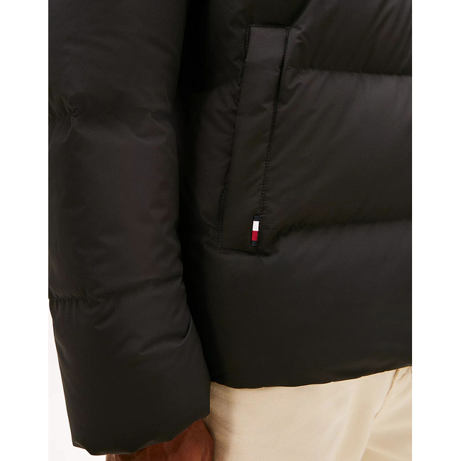 Product TOMMY HILFIGER DOWN HOODED PUFFER JKT base image