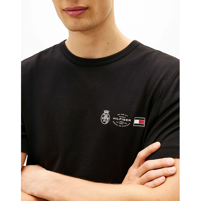 Product TOMMY HILFIGER SMALL CREST OUTLINE TEE base image