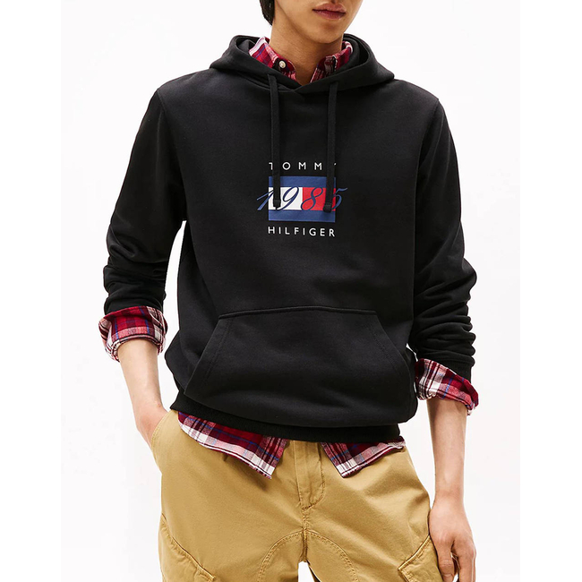 Product TOMMY HILFIGER LINEAR FLAG GRAPHIC HOODIE base image