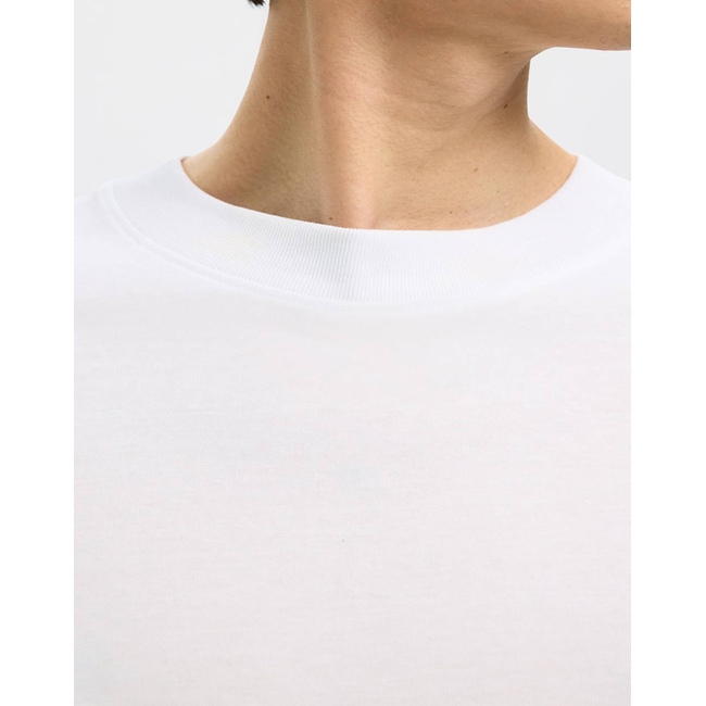 Product SELECTED SLHCOLMAN SS O-NECK TEE NOOS base image