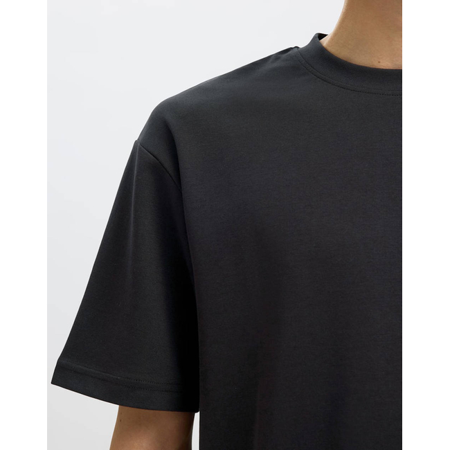 Product SELECTED SLHLOOSEOSCAR SS O-NECK TEE NOOS base image