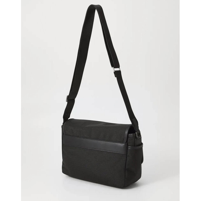 Product LACOSTE ΤΣΑΝΤΑ MESSENGER BAG (Διαστάσεις: 9 x 28 x 21 εκ.) base image
