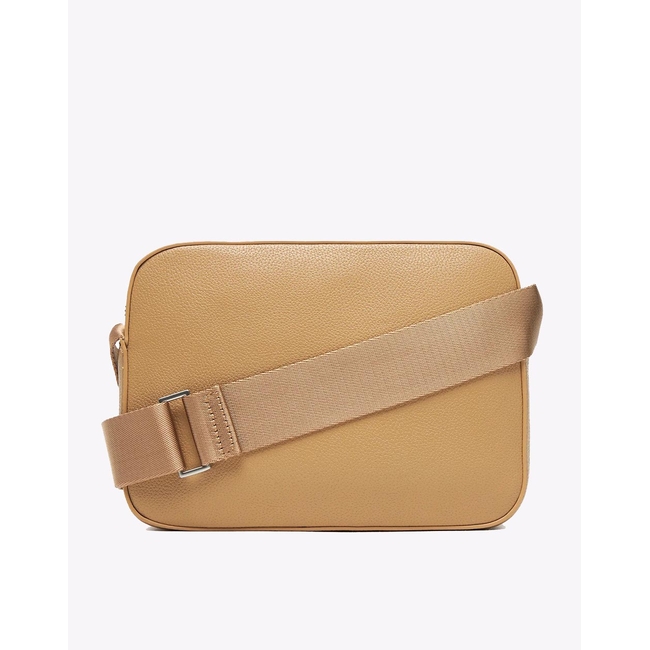 Product LACOSTE ΤΣΑΝΤΑ REPORTER BAG base image