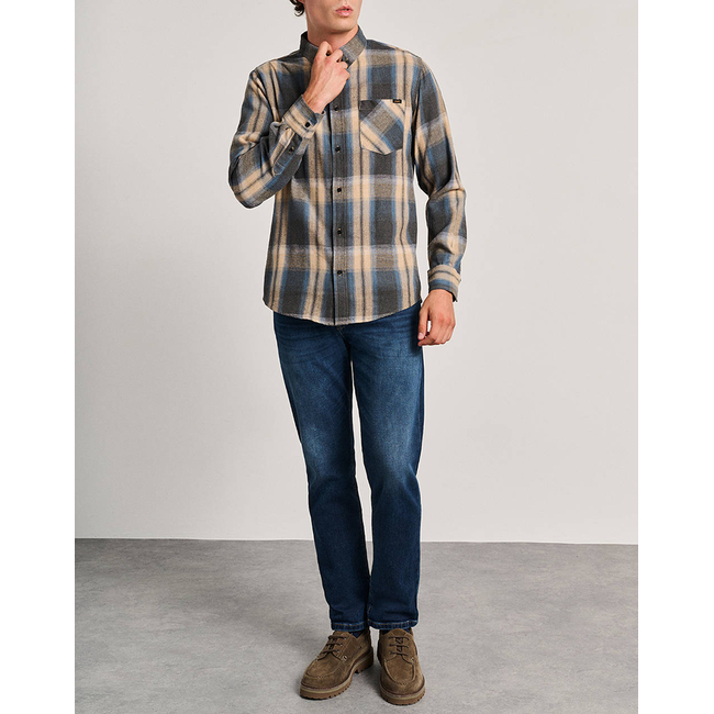 Product STAFF Rino Man Shirt base image