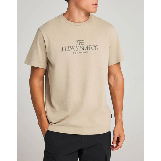Product FUNKY BUDDHA Ανδρική Μπλούζα Με Κοντό Μανίκι Και Τύπωμα base image