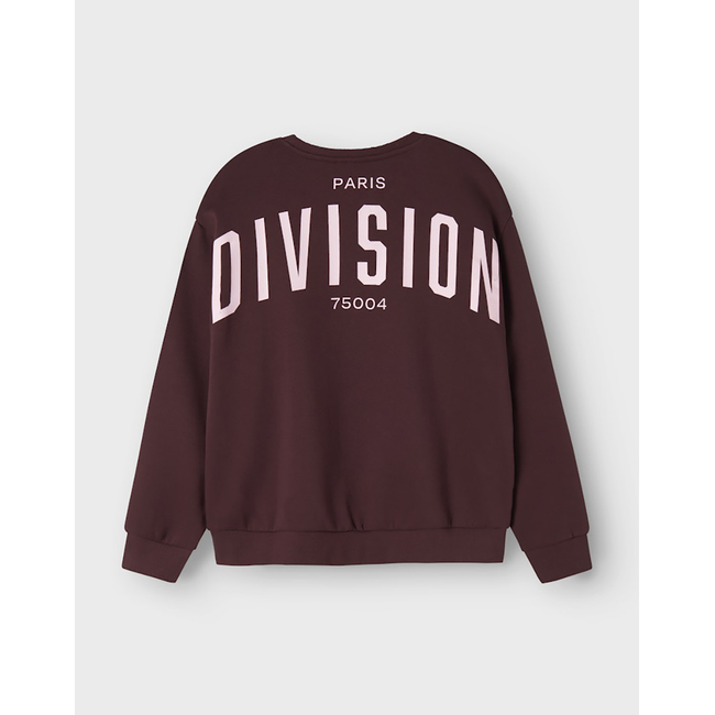 Product NAME IT NKFODIKA LS RLX SWEAT BRU BF base image