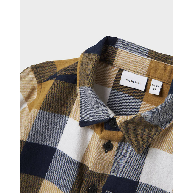 Product NAME IT NMMKEVIN LS NREG SHIRT base image